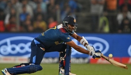 Record-setting Shanaka helps Sri Lanka level T20 series against India