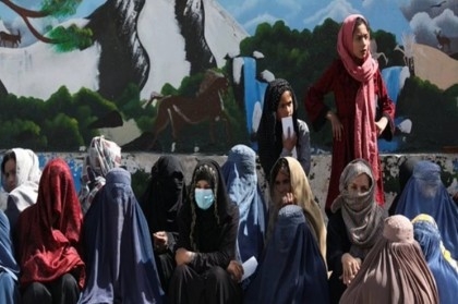 International Rescue Committee stops work in Afghanistan after ban on female NGO workers
