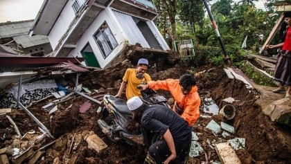 6.2-magnitude quake hits off Indonesia's Sumatra: USGS