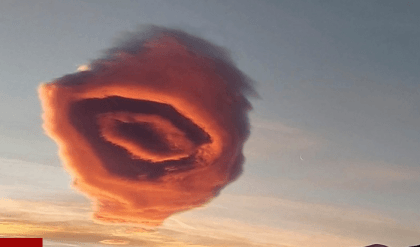 UFO-like cloud forms in Turkey