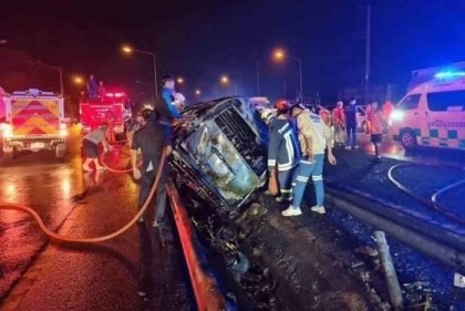 Two children among 11 burned to death in Thai van crash