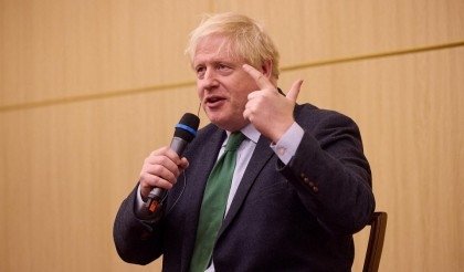 Boris Johnson: Putin threatened to lob missile at me
