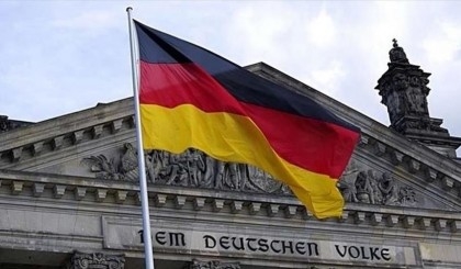German GDP fell 0.2 percent in fourth quarter