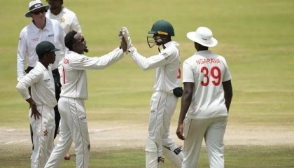 Zimbabwe survive Ballance blow to draw with W.Indies