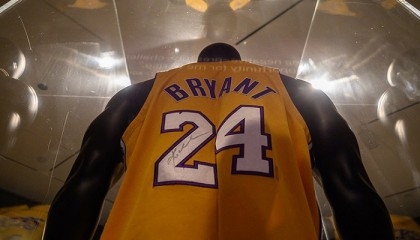 Iconic Kobe Bryant jersey sells for $5.8 mn at auction