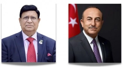 Foreign Minister Momen's phone call with his Turkish counterpart Mevlut Cavusoglu