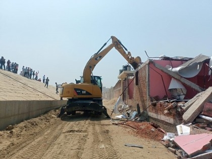 250 illegal structures evicted from Bakkhali River in Cox’s Bazar


