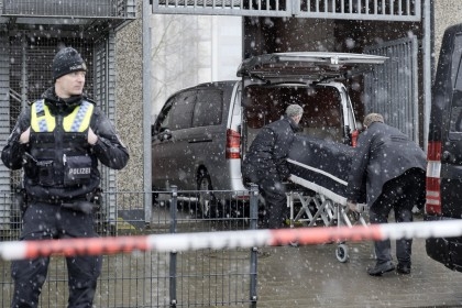 German gunman kills 6 at Hamburg Jehovah's Witness hall