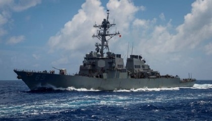 Chinese military says 'warned' US warship to leave S. China Sea