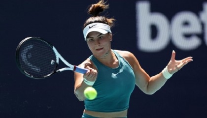 Andreescu suffers injury blow at Miami Open