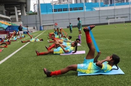 U-17 eve football team complete recovery session

