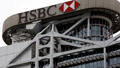 HSBC defeats proposal to split bank
