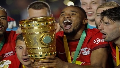 Nkunku helps Leipzig defend German Cup win