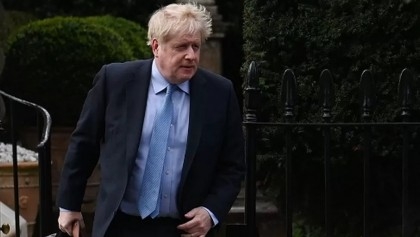 Boris Johnson breaks ministerial code with new Daily Mail job

