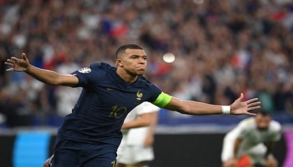 Mbappe penalty gives France Euro qualifying win over Greece