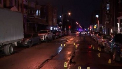 Gunman opens fire at random on Philadelphia streets, killing 4 before he is arrested