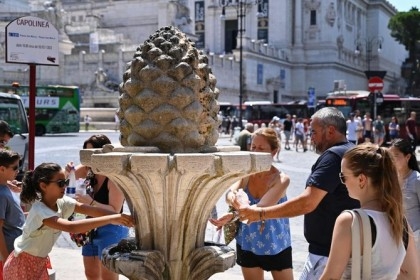 Record heatwaves sweep world, from US to Japan via Europe