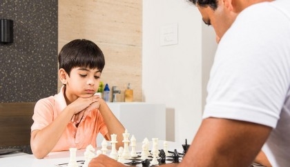 How playing chess can boost memory, mental health
