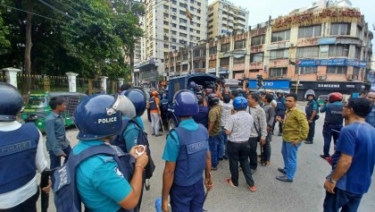 Police, Jamaat-Shibir activists clash in Ctg over Sayeedi’s 'gayebana janaza'; 30 held

