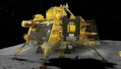Chandrayaan-3's moon landing: India's "20 minutes of terror"