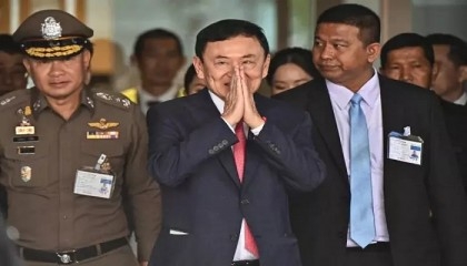 Ex-PM Thaksin jailed on return to Thailand after 15 years in exile