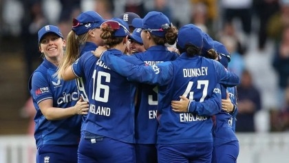 England's women cricketers awarded match fee parity with men