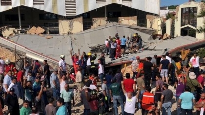 At least 10 killed in Mexico church roof collapse