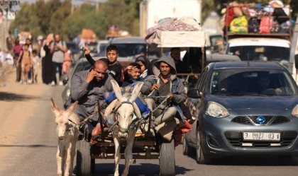 Thousands flee north Gaza after Israel evacuation warning