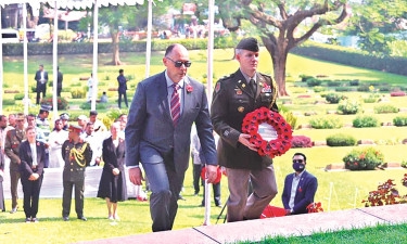 Diplomats pay tributes at Mainamati War Cemetery