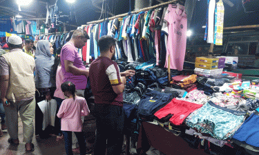 Sale of warm clothes on rise in Dhaka’s makeshift shops