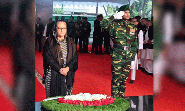 PM pays glowing tributes to Bangabandhu
