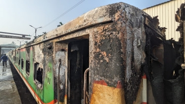 4 killed as miscreants set train on fire in Tejgaon