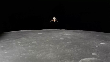 Japan moon lander enters lunar orbit