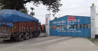 Trade through Sonamasjid land port resumes after 2-day suspension