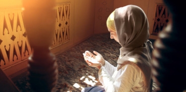 Muslim school student loses UK court bid over prayer rituals ban