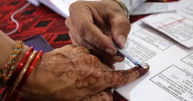Nearly 60% voter turnout till 5pm in first phase of India polls