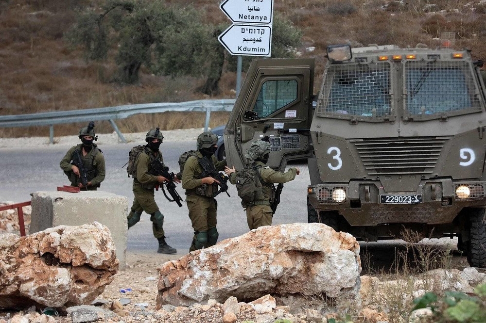 Israel says its forces kill 10 Palestinian fighters in West Bank raid