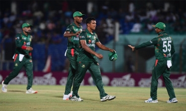 Bangladesh secure six-wicket victory over Zimbabwe in second T20I