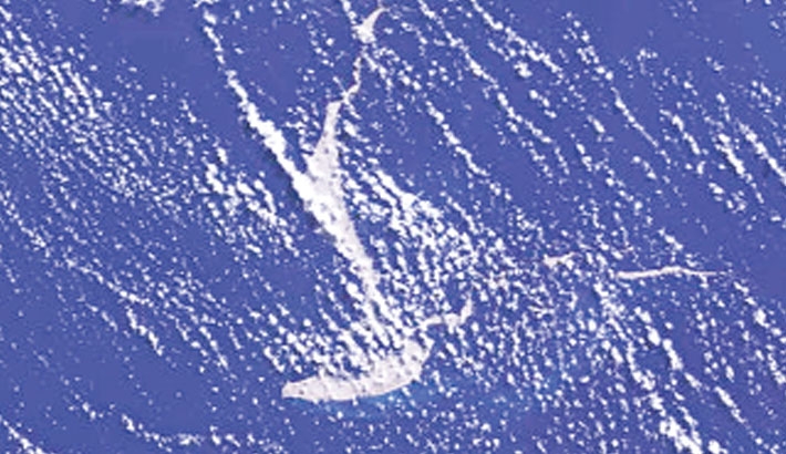Sailors encounter floating pumice 'raft' drifting across the