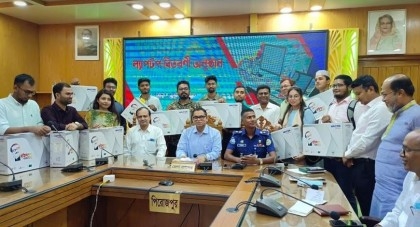 Laptops distributed among freelancers in Pirojpur

