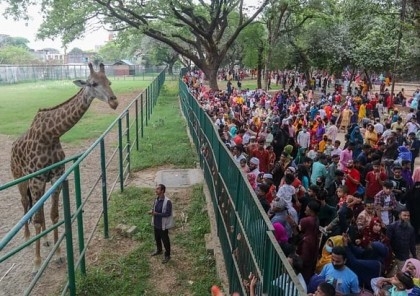 Amusement spots draw huge crowds on Eid holidays

