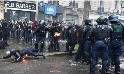 France protests: More than 100 police hurt in May Day demonstrations