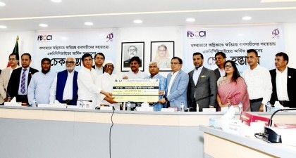 Bangabazar fire: FBCCI donates Tk 1 crore to suffering traders