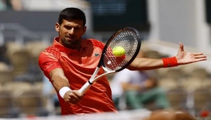 Djokovic continues French Open progress after Kosovo controversy