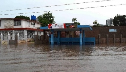 Three dead, thousands displaced following Cuba storms