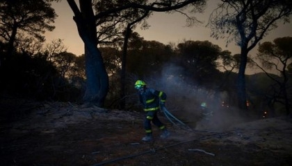 Spain, Portugal battle wildfires as temperatures soar