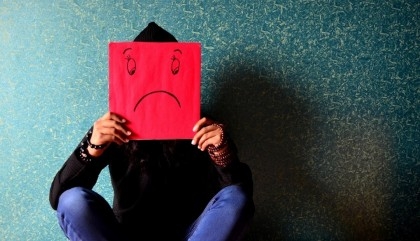 Indian colleges told to suicide-proof rooms after student deaths