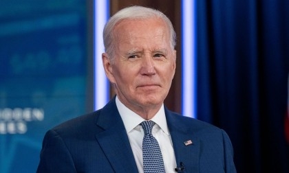 Biden heads to Hawaii to view damage, meet survivors