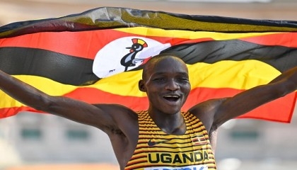 Uganda's Kiplangat wins men's world marathon title