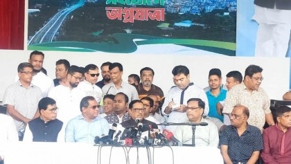 Sheikh Hasina can open door of possibility amid crisis: Quader